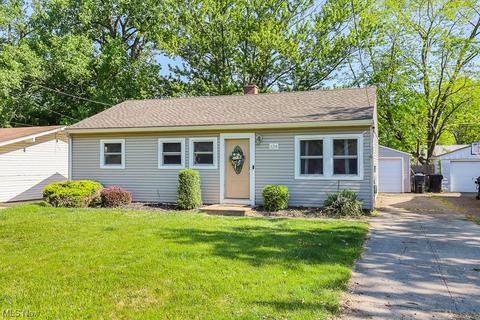 424 Ambler Dr, Elyria, OH 44035 photo 1
