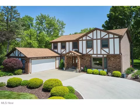 16671 Bennett Rd, North Royalton, OH 44133