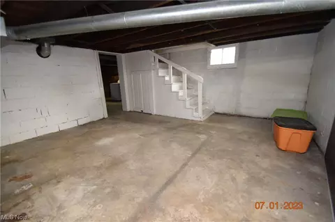 420 E 5th St, Dover, OH 44622 photo 11
