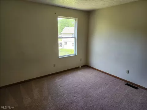 1035 W 37th St, Ashtabula, OH 44004 photo 16