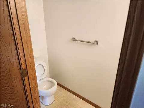 1035 W 37th St, Ashtabula, OH 44004 photo 11
