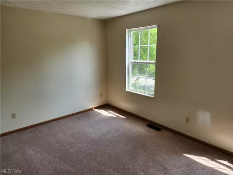 1035 W 37th St, Ashtabula, OH 44004 photo 18