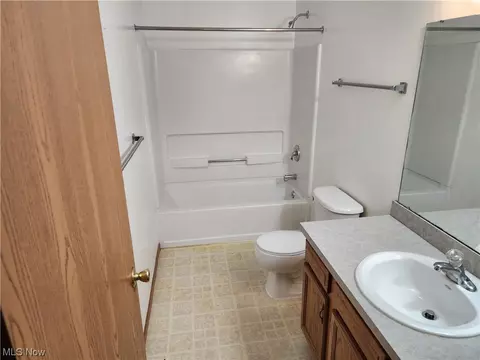 1035 W 37th St, Ashtabula, OH 44004 photo 20