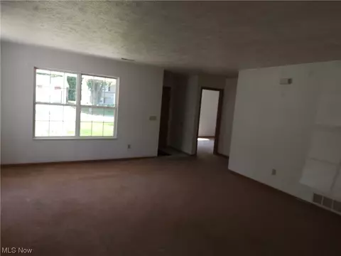 2116 Jeffrey Ave, Ashtabula, OH 44004 photo 6