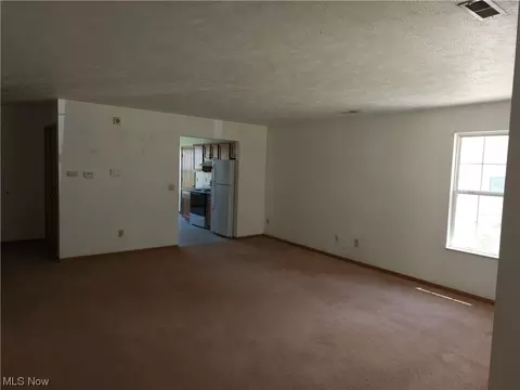 2116 Jeffrey Ave, Ashtabula, OH 44004 photo 8