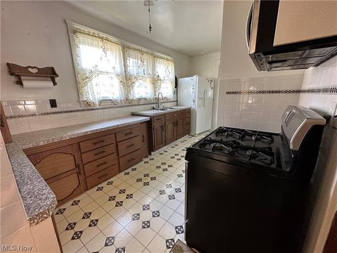 5314 Fort Ave, Ashtabula, OH 44004 photo 8