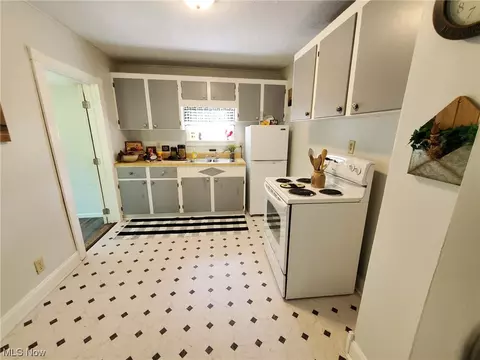 4652 S Ridge Rd E, Geneva, OH 44041 photo 18