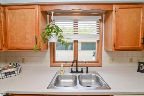 7386 Eisenhower Dr #1, Boardman, OH 44512 photo 9