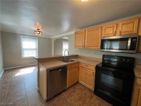2475 E Ridgewood Dr, Seven Hills, OH 44131 photo 14