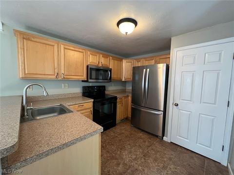 2475 E Ridgewood Dr, Seven Hills, OH 44131 photo 12