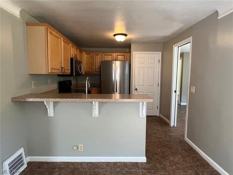 2475 E Ridgewood Dr, Seven Hills, OH 44131 photo 11