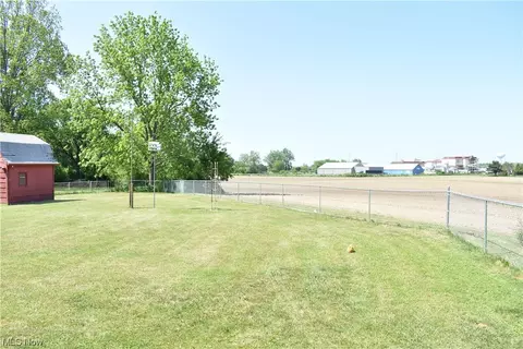 809 E Bogart Rd, Sandusky, OH 44870 photo 18