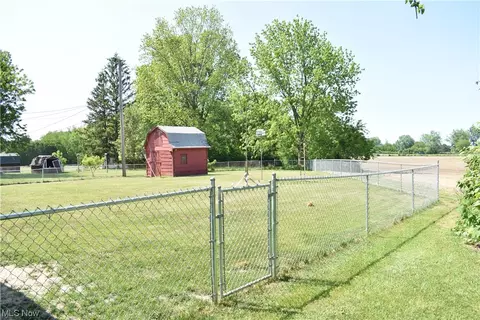 809 E Bogart Rd, Sandusky, OH 44870 photo 16