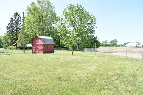 809 E Bogart Rd, Sandusky, OH 44870 photo 17