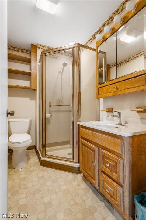 808 E Waterloo Rd, Akron, OH 44306 photo 17