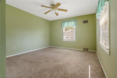 808 E Waterloo Rd, Akron, OH 44306 photo 13