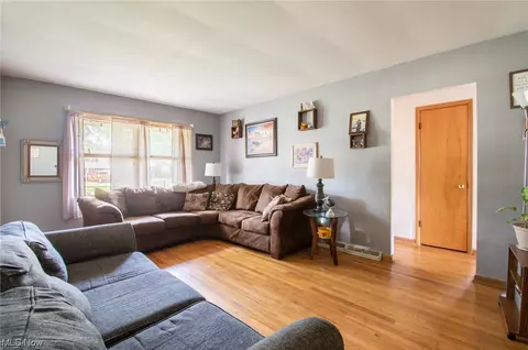 881 Larkridge Ave, Boardman, OH 44512 photo 9
