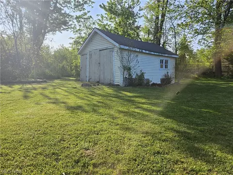 5531 Ketcham Ave, Ashtabula, OH 44004 photo 4