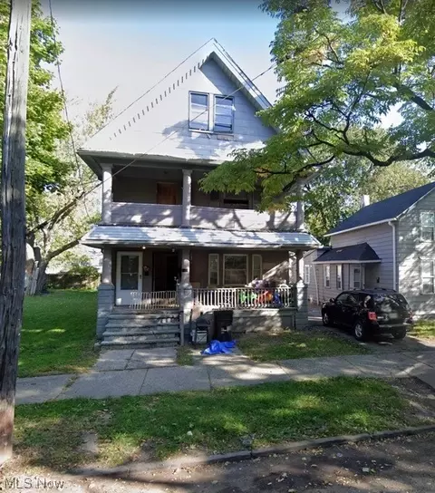 6904 Lawn Ave, Cleveland, OH 44102