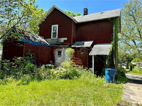 52 Poland Ave, Struthers, OH 44471 photo 2