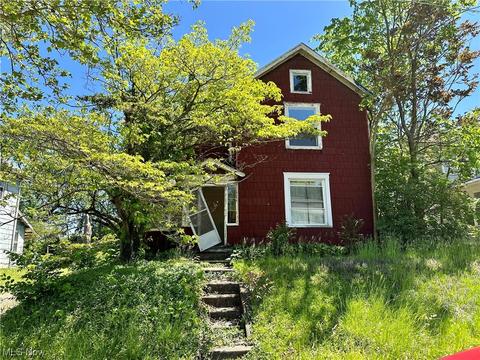 52 Poland Ave, Struthers, OH 44471 photo 1