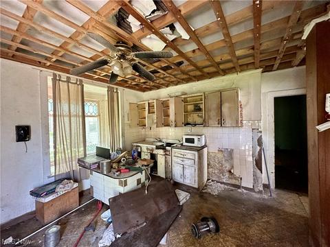 52 Poland Ave, Struthers, OH 44471 photo 13