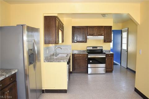 2910 Aberdeen Ave, Ashtabula, OH 44004 photo 7