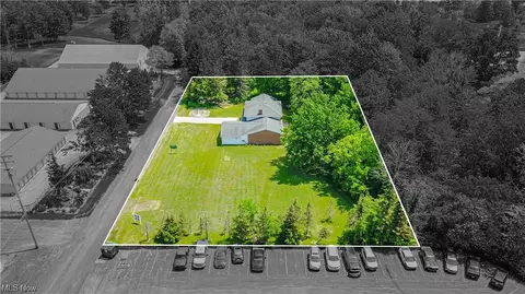 26 E Cedar St, Jefferson, OH 44047 photo 32