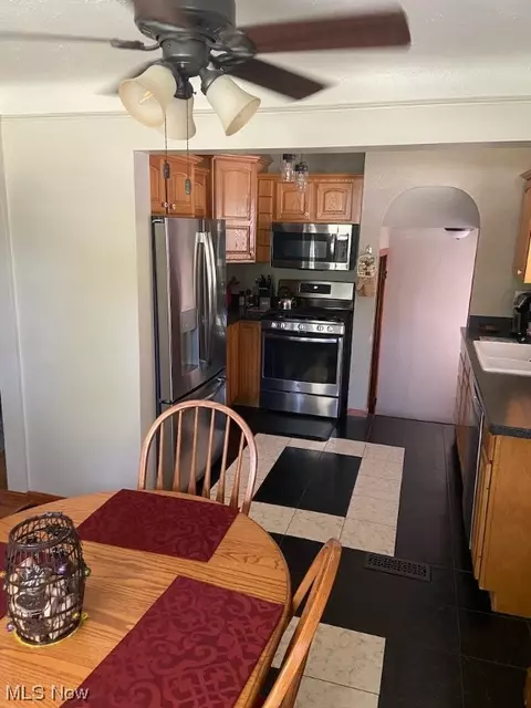 846 Lloyd Rd, Wickliffe, OH 44092 photo 6