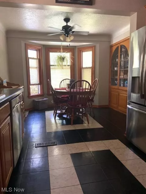 846 Lloyd Rd, Wickliffe, OH 44092 photo 5