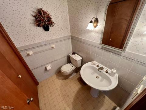 261 Windsor Dr, Elyria, OH 44035 photo 16