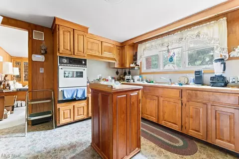 3567 Rolling Ridge Rd NE, Canton, OH 44721 photo 4