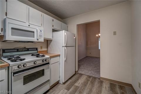 887 Kirkwall Dr, Copley, OH 44321 photo 11