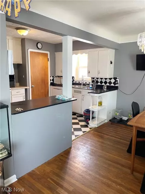 6368 State Rd, Parma, OH 44134 photo 6