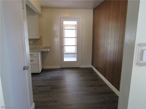 1546 W 8th St, Ashtabula, OH 44004 photo 7