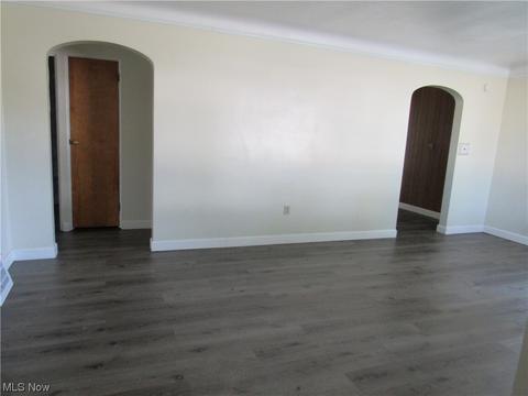 1546 W 8th St, Ashtabula, OH 44004 photo 5
