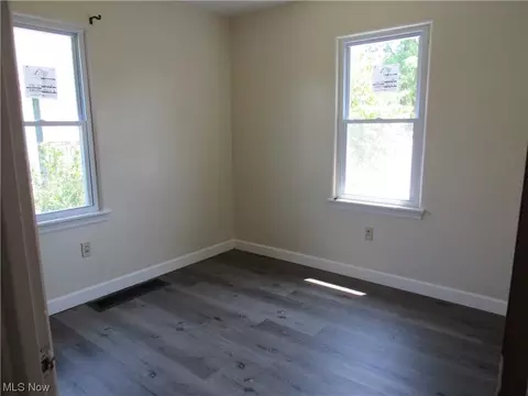 1546 W 8th St, Ashtabula, OH 44004 photo 10