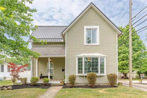 714 N Walnut St, Dover, OH 44622 photo 1