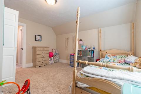 714 N Walnut St, Dover, OH 44622 photo 17