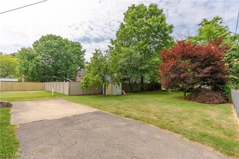 714 N Walnut St, Dover, OH 44622 photo 29