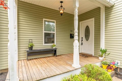 714 N Walnut St, Dover, OH 44622 photo 2