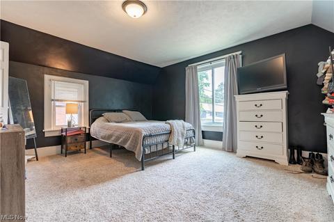 714 N Walnut St, Dover, OH 44622 photo 18