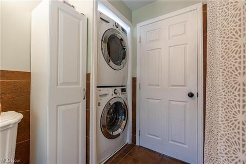 714 N Walnut St, Dover, OH 44622 photo 23