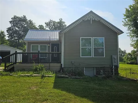 2612 Olde Falls Rd, Zanesville, OH 43701
