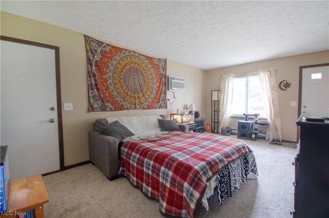 8216 Turquoise Ave NE, Canton, OH 44721 photo 6