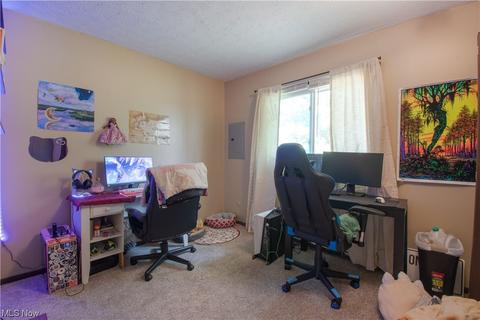 8216 Turquoise Ave NE, Canton, OH 44721 photo 10