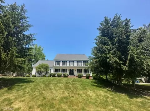 2001 Edgeview Dr, Hudson, OH 44236 photo 1