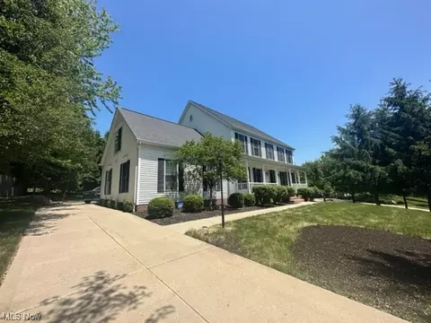 2001 Edgeview Dr, Hudson, OH 44236 photo 3