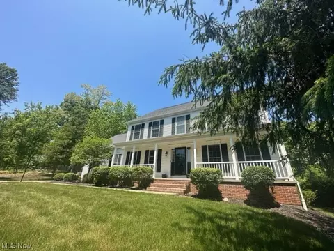 2001 Edgeview Dr, Hudson, OH 44236 photo 2