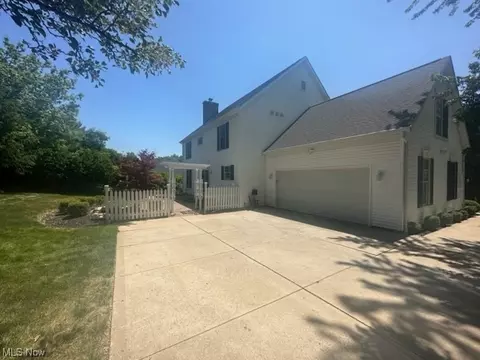 2001 Edgeview Dr, Hudson, OH 44236 photo 5